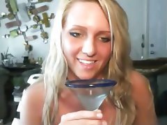 Amateur Blonde Small Tits Squirt 
